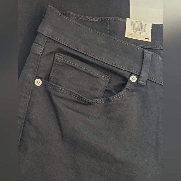 Levi's Black NWT Classic Straight Leg Jeans - Size 16 Short - Picture 8 of 14
